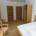 Aparthotel Gmundnerberghaus - Altmünster