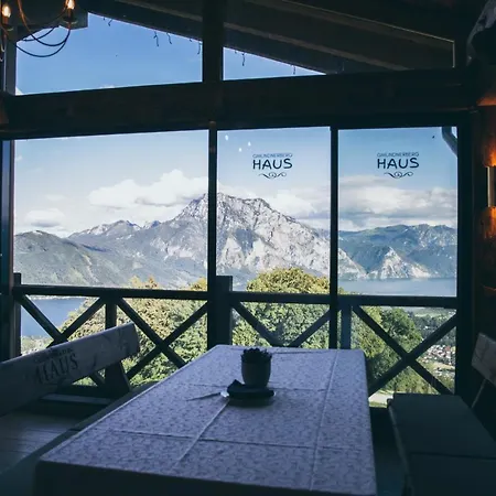 Gmundnerberghaus - Aparthotel Altmünster