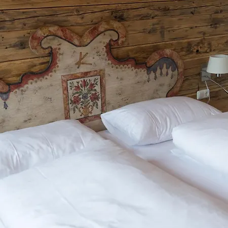 Gmundnerberghaus - شقة فندقية Altmünster